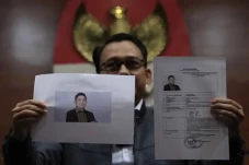 Dituding Sembunyikan...
