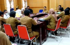 Pemkab Lutra Fokus Tingkatkan...