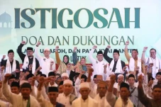 Gelar Istighosah dan...