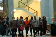 Mardani Maming Ditahan...