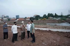 Tinjau Waduk Lebak Bulus,...