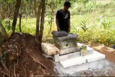 Yoni di Gunungkidul...