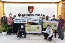 Serahkan Bukti Baru,...