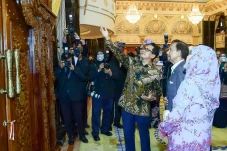 Gebyok, Pintu Ukiran...