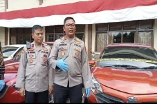 Menyamar Jadi Pembeli,...