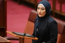 Profil Fatima Payman,...