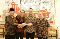 Konflik UISU Berakhir,...