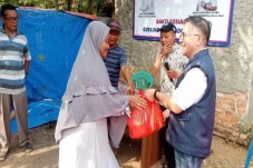 Warga Cibarusah Bekasi...