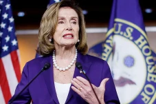 Pelosi Pimpin Delegasi...