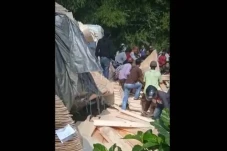 6 Kecelakaan Terjadi...