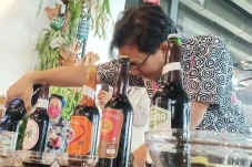 Mencicipi Ragam Kecap...