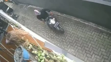 Miris! Suami Kades di...