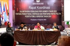 Hadiri Sosialisasi PKPU,...