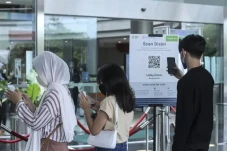 PPKM Diperpanjang sampai...