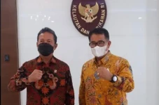 Silaturahmi dengan Menteri...