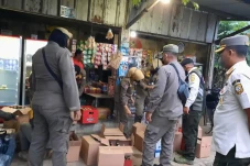 Satpol PP Sita Ratusan...