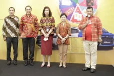 MNC Bank Umumkan Nama...