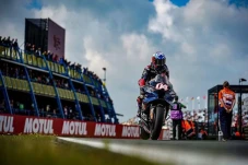 Andrea Dovizioso Beberkan...