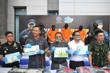 3 Turis Asing di Bali...
