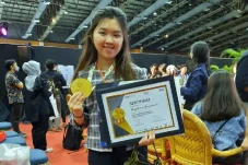Mahasiswa UPH Raih Best...