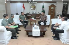 Sikat Mafia Tanah dan...