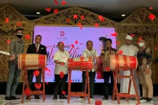 Hotel Dalton Hadirkan...