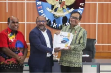 Temui Mahfud MD, MRP...