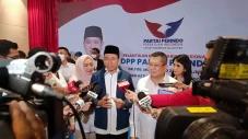 SK Pertama, TGB Jabat...