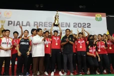 Tutup Piala Presiden...