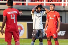 Persib Terjun ke Zona...