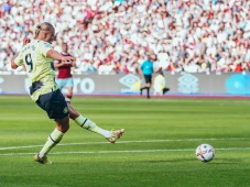 Sumbang 2 Gol untuk...