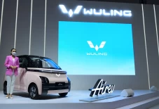 Mobil Listrik Wuling...