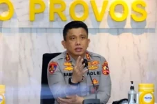 Pengacara Bharada E...