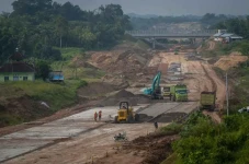 Jokowi Penuhi Janji,...