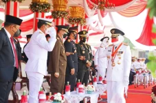 1.250 Undangan Upacara...