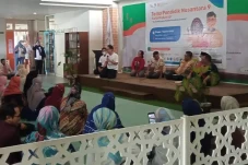 Sukses di Makassar,...