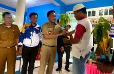 Salurkan 1,2 Juta Bibit...
