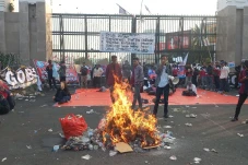 Buruh dan Mahasiswa...