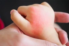 Ibu Kasih Obat Batuk...
