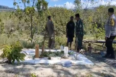 Horor! Ada Makam Misterius...
