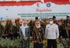 Ajak Lindungi Anak,...