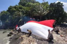 Merah Putih Berkibar...
