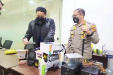 Polisi Gerebek Judi...