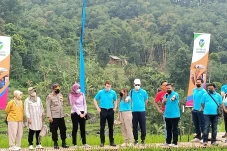 Berdayakan 8.000 Petani...