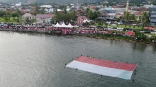 Pertama di Indonesia,...