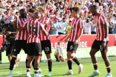 Hasil Brentford vs MU:...