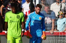 De Gea Pikul Tanggung...