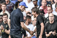 Ribut dengan Conte,...