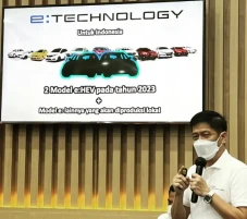 Honda: Teknologi Hybrid...