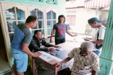 Polisi Gulung Puluhan...